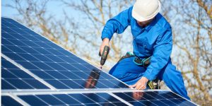 Installation Maintenance Panneaux Solaires Photovoltaïques à Plasne